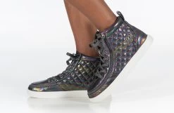 Graphite Rainbow BILLY Classic Quilt High Tops -Footwear Store BK22339 961 studio standing 1 940x614 cd0aed91 8844 45e9 a7d2 7df6bd58537e