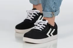 Black/White BILLY CS Sneaker Low Tops -Footwear Store BK22343 002 studio standing 2 940x614 f33aee1b ac4d 49b4 90d8 1e4e0754587e