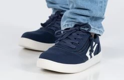 Men's Navy/White BILLY CS Sneaker Low Tops -Footwear Store BM22343 410 studio standing 2 940x614 29da2d9f 25b1 4eb9 9a2b 126ba227178e