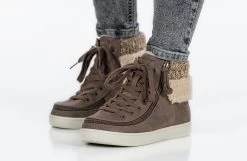 Women's Tobacco BILLY Cuffs -Footwear Store BW22341 220 studio standing 2 940x614 1c5e6c4c dc86 4c2c b5f0 04ae2fc739c3